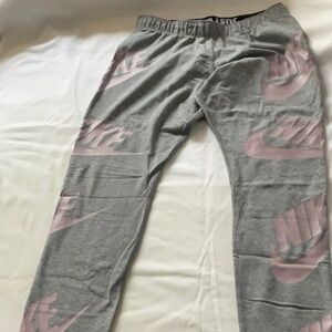 Nike leggings